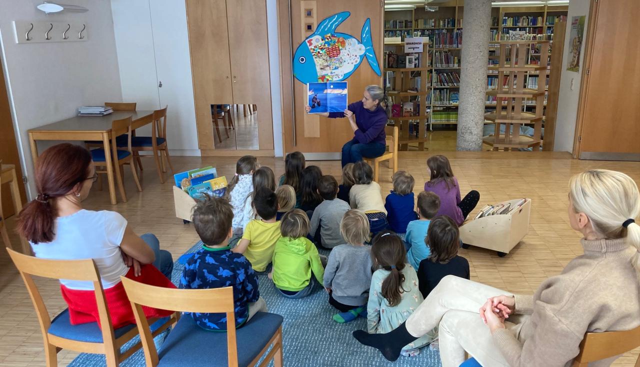 Kindergarten in der Bücherei